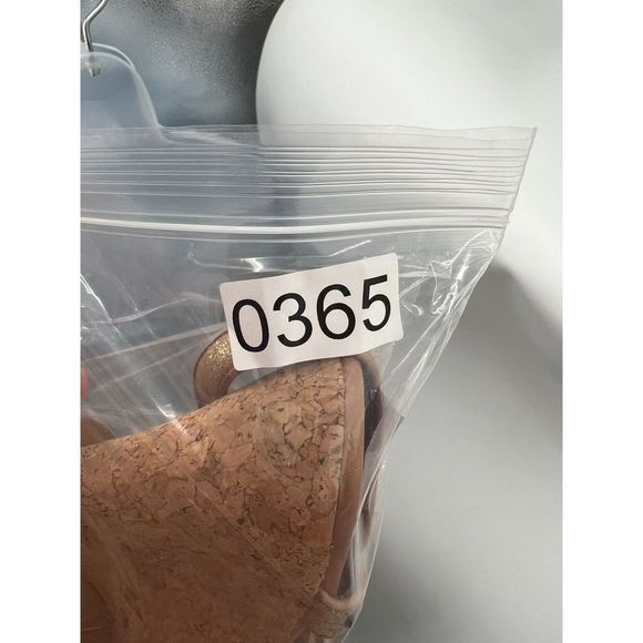 UGG Womens Size 8.5 Jazmine Wedge Metallic Gold Cork Sandals Shoes Platform - Picture 15 of 15